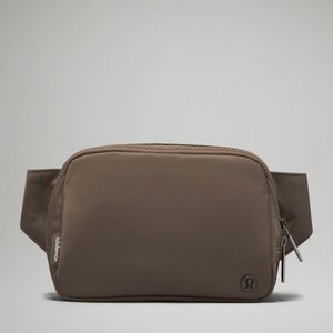 NWT Lululemon everywhere belt bag- large